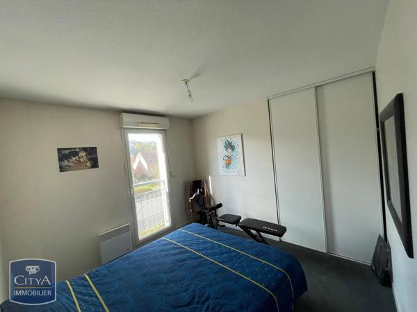 Appartement à louer 2 pièces 48.62m² Allonnes (72700)