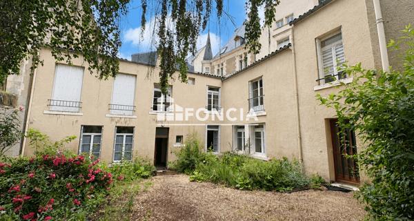 À vendre Studio 27.84 m² - Poitiers 86000