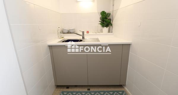 À vendre Studio 27.84 m² - Poitiers 86000