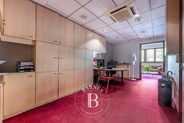 Paris 8ème, Bureau  99 m² à vendre