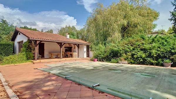 A vendre Maison a Nerac - 6 pieces avec terrain, piscine et garage