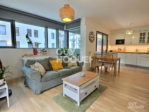 À VENDRE 4 PIÈCES + 3 BALCONS + 2 PLACES PARKING SOUS-SOL