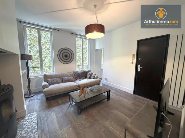 Vente                                                      Appartement
                        
                     3 pièces                      68 m2                     à Compiègne