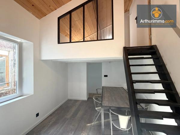 Vente                                                      Appartement
                        
                     3 pièces                      68 m2                     à Compiègne
