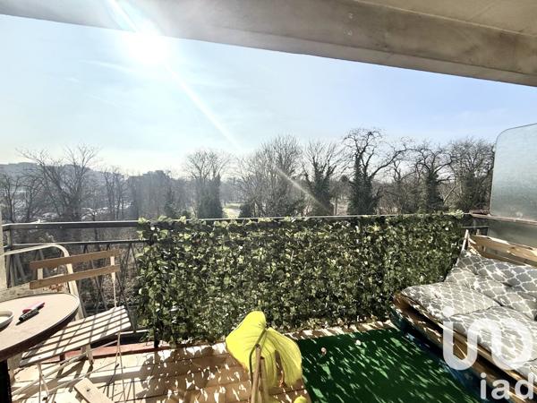 Appartement 4 pièces de 92 m² à Saint-Denis (93200)