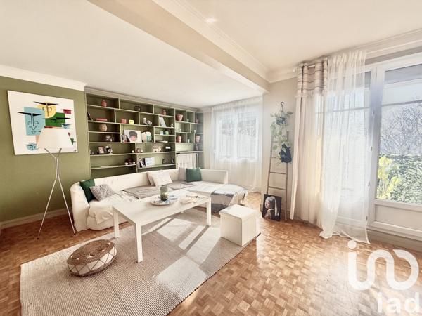 Appartement 4 pièces de 92 m² à Saint-Denis (93200)