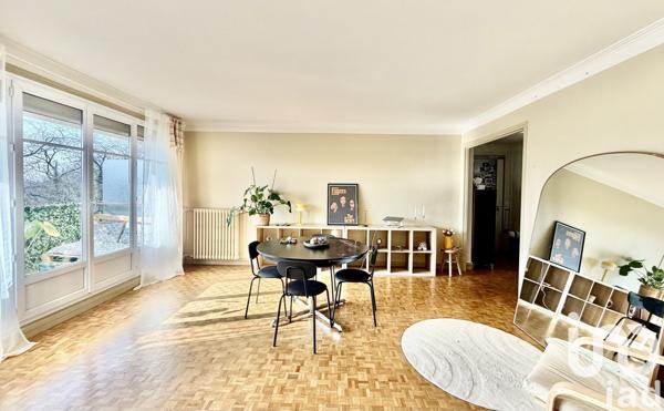 Appartement 4 pièces de 92 m² à Saint-Denis (93200)