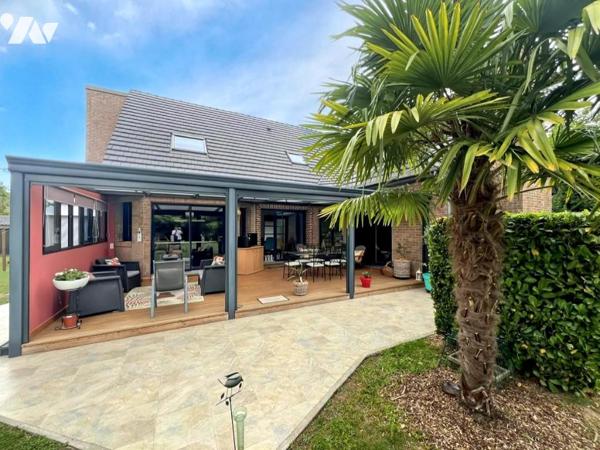 MAISON INDIVIDUELLE AVEC LOGEMENTS POUR CURISTES