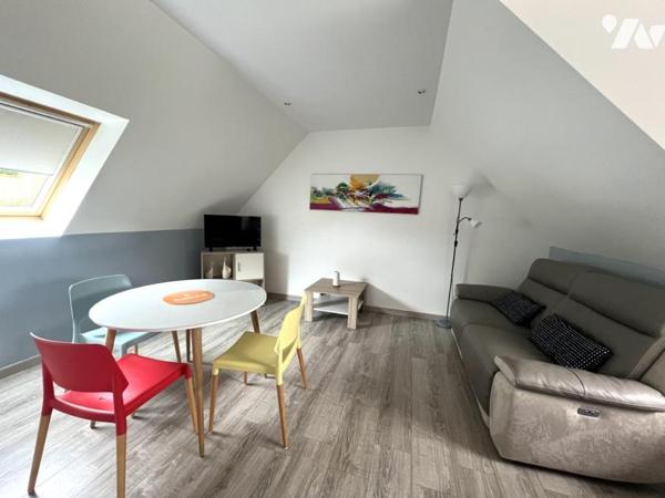 MAISON INDIVIDUELLE AVEC LOGEMENTS POUR CURISTES