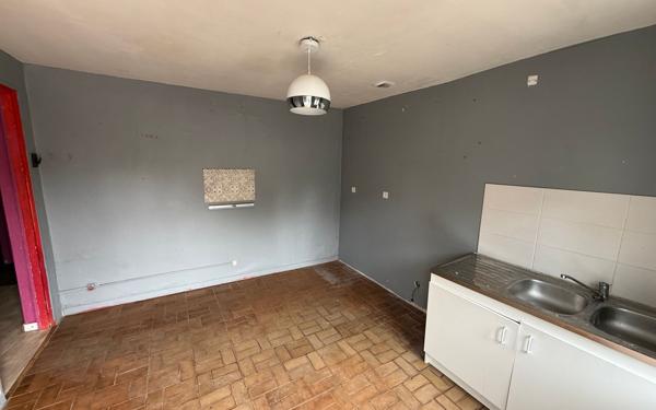 Maison à vendre    3 pièces •  Beautor