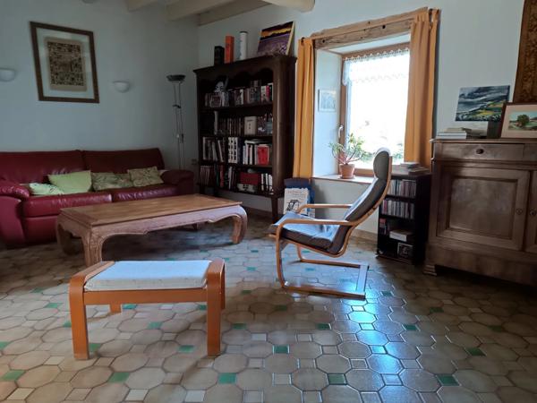 # Maison – 260m² – Mont-Saint-Vincent