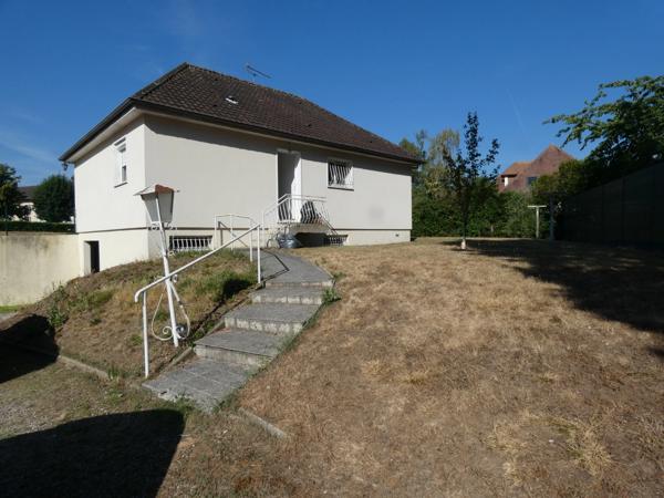 Maison à vendre 4 pièces FALAISE (14) de 75 m² habitables sur 966 m² de terrain