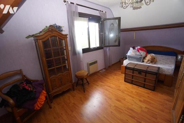 PAVILLON  3 chambres individuel, sous sol,  ACCES RIEUX