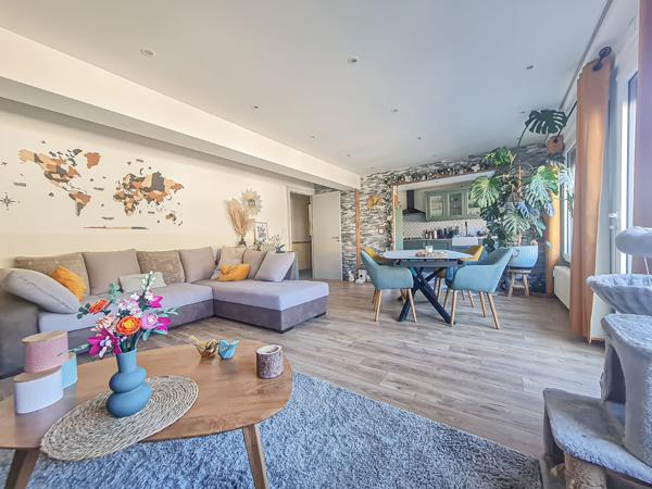 Habère-Lullin (74420) APPARTEMENT 4 PIECES 96M² AVEC GRANDE TERRASSE + GARAGE + PLACES DE PARKING DOUBLE + CAVE 74420 HABERE-LULLIN