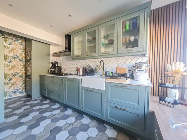 Habère-Lullin (74420) APPARTEMENT 4 PIECES 96M² AVEC GRANDE TERRASSE + GARAGE + PLACES DE PARKING DOUBLE + CAVE 74420 HABERE-LULLIN