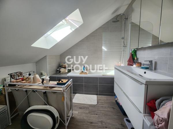 APPARTEMENT À LOUER DE 5 PIÈCES DE 95,67 M²