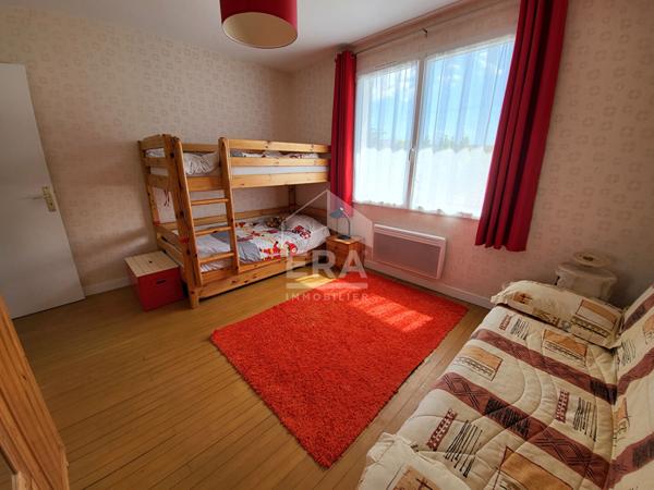 EMPLACEMENT IDEAL - ENTRE PONTAILLAC ET ROYAN - 3 CHAMBRES