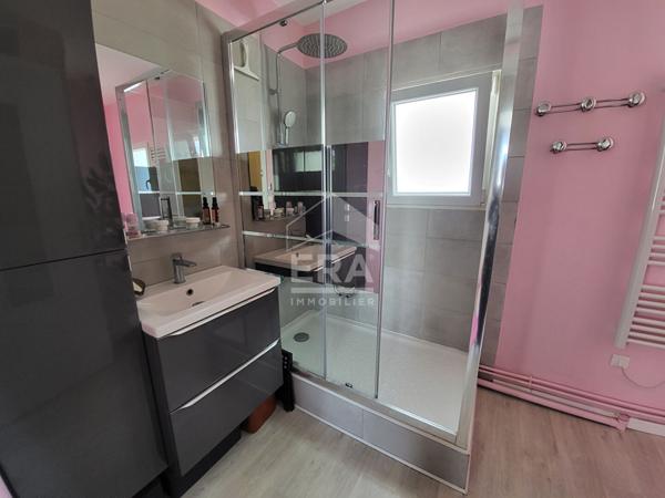 EMPLACEMENT IDEAL - ENTRE PONTAILLAC ET ROYAN - 3 CHAMBRES