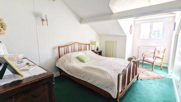 Maison familiale de caractère avec parc arboré de 4 900 m², dépendances et pigeonnier – secteur Artigues à Foulayronnes