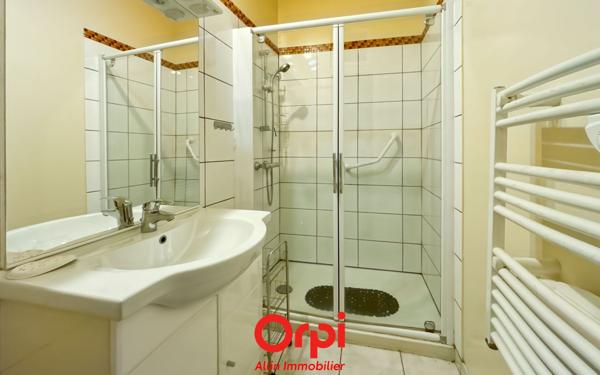 Maison à vendre    6 pièces •  Évaux-les-Bains