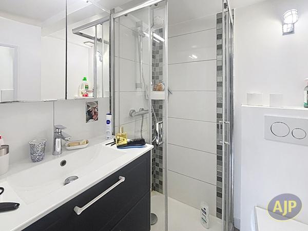 Location appartement La Roche Sur Yon : 550 € - AJP Immobilier La Roche-sur-Yon