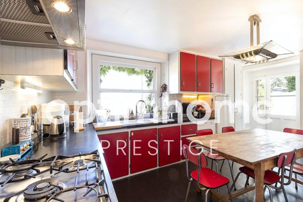 SUD SEINE & MARNE - MAISON DE 215 M2 ET SON PARC DE 14 000M2