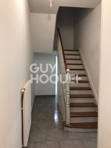 LOCATION d'une maison 4 pièces (118 m²) à DOUAI