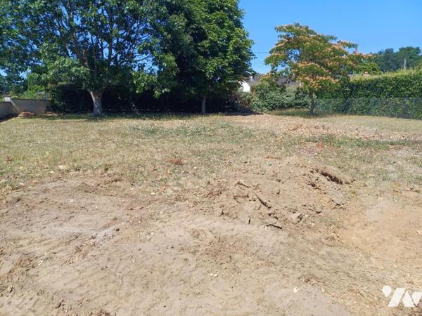 CHANGÉ - Route du Tertre - Terrain Constructible 