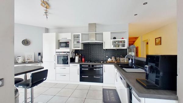 Maison 6 pièces - 141 m²