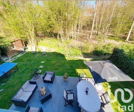 Maison de village 6 pièces de 137 m² à Septeuil (78790)