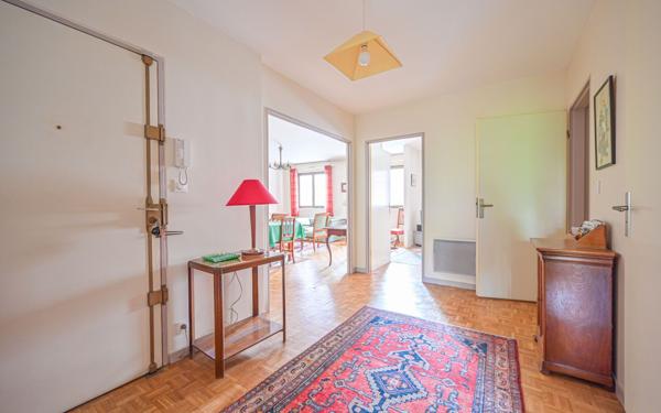 Appartement à vendre    5 pièces • 106,20 m2 Paris 20