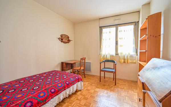 Appartement à vendre    5 pièces • 106,20 m2 Paris 20