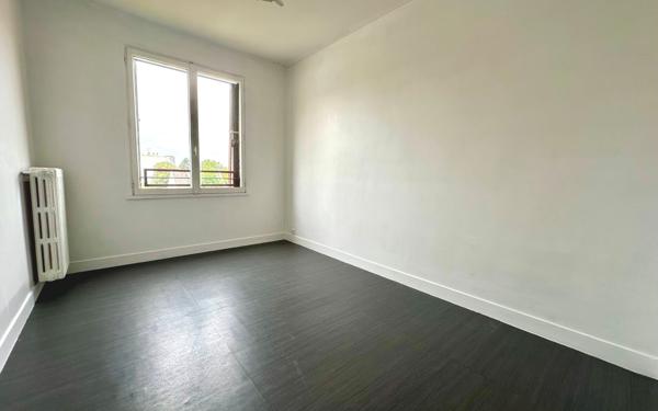 Appartement à vendre    3 pièces •  Épinay-sur-Seine