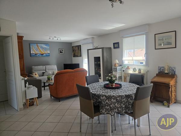 Appartement à vendre Saint Marc Sur Mer - 4 pièces, 102m² avec 3 chambre(s) à 392 700€ - AJP Immobilier Saint-Marc-sur-Mer