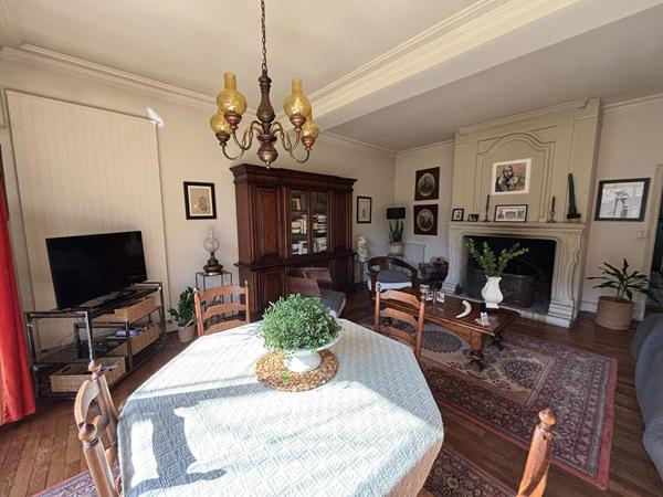 Très belle demeure au coeur du centre historique de La Flèche