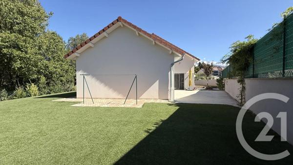 Maison à vendre  4 pièces - 144,09 m 2   RAMBAUD  - 05