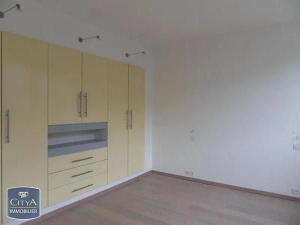 Appartement à louer 3 pièces 80.04m² Lille (59000)