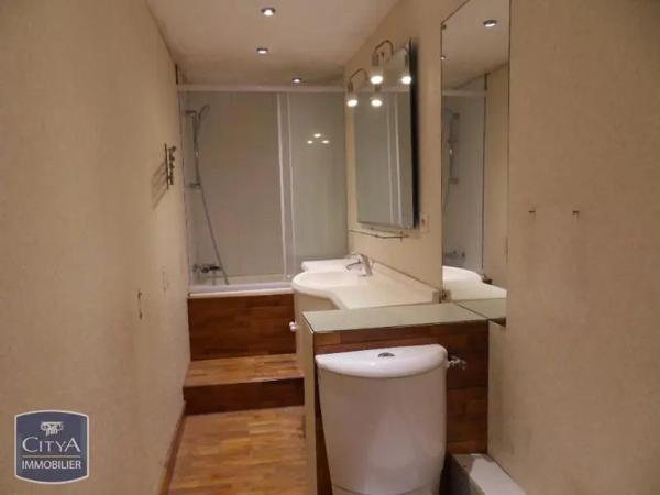 Appartement à louer 3 pièces 80.04m² Lille (59000)