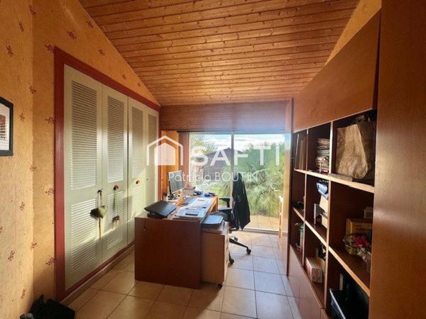 MAGNIFIQUE MAISON D'ARCHITECTE 3 CHAMBRES 1 BUREAU ET GARAGE A NIORT !