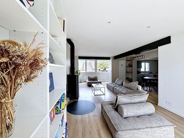 Maison à vendre bourg de Langueux ? Maison familiale sur sous-sol, dans le bourg de Langueux, entièrement rénovée !
