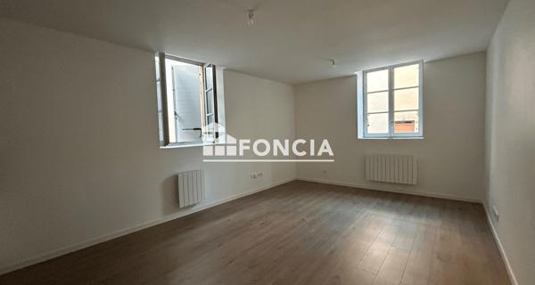 Location Studio 30.08 m² - Villefranche-sur-saône 69400