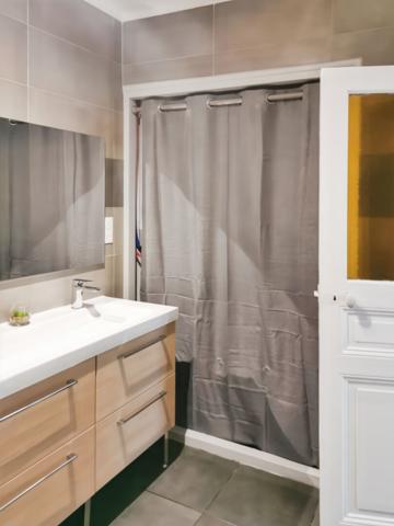 À vendre  T3 de 90,72 m²  avec garage  Copropriété sans charges