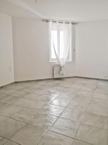 À vendre  T3 de 90,72 m²  avec garage  Copropriété sans charges