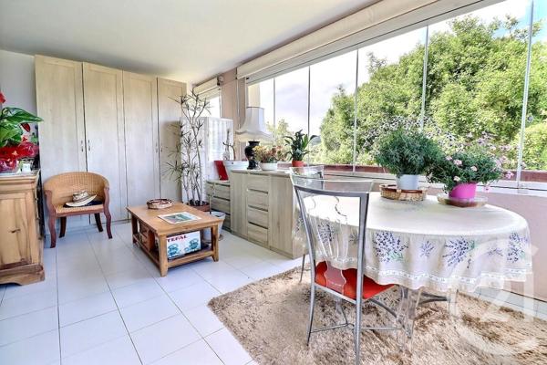 Appartement T2 à vendre  2 pièces - 64,27 m2 ROQUEBRUNE SUR ARGENS - 83