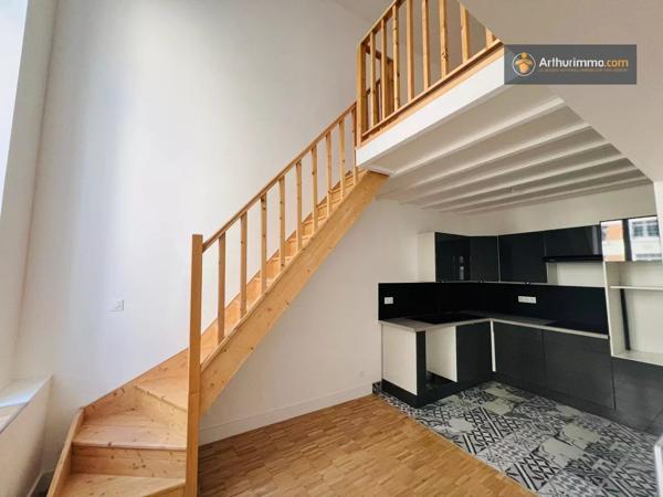 Vente                                                      Duplex
                        
                     3 pièces                      58 m2                     à Lille