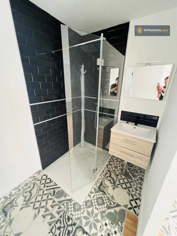 Vente                                                      Duplex
                        
                     3 pièces                      58 m2                     à Lille