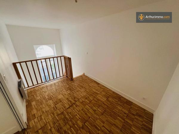 Vente                                                      Duplex
                        
                     3 pièces                      58 m2                     à Lille
