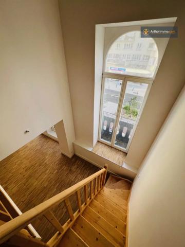 Vente                                                      Duplex
                        
                     3 pièces                      58 m2                     à Lille