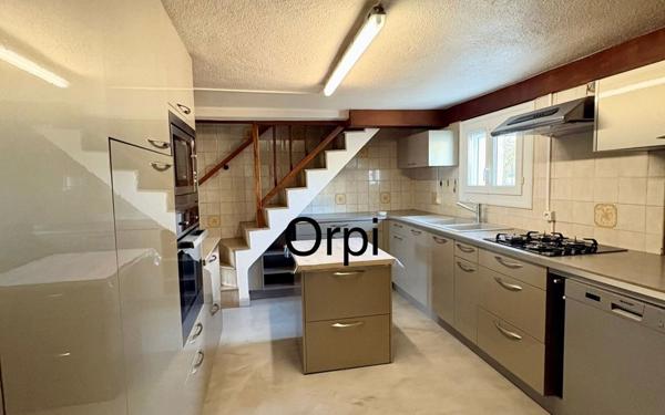 Maison à vendre    6 pièces •  Chauvigny