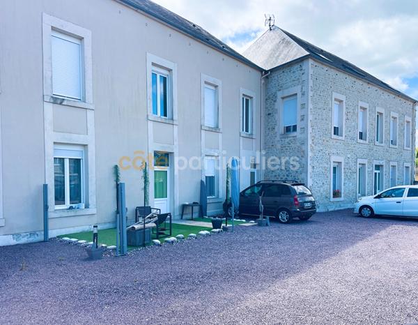 Vente
                Immeuble500 m² - 21 Pièces -
                    ISIGNY SUR MER (14230)